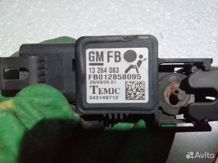Датчик Airbag передний Opel Astra H Zafira B