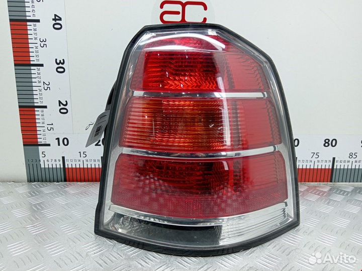 Фонарь задний для Opel Zafira B 93190793