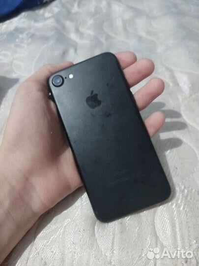 iPhone 7, 128 ГБ
