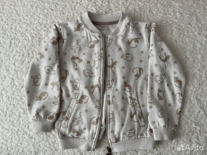 Чемодан детских вещей