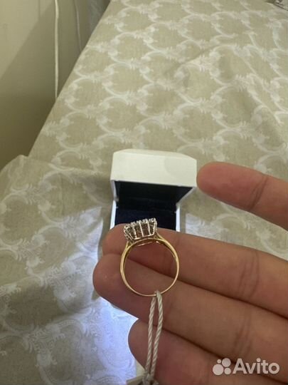 Бриллиантовое кольцо