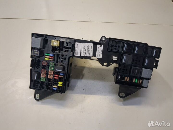 Блок предохранителей Jaguar XF 2007–2012, 2011