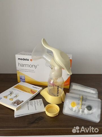 Молокоотсос ручной medela Harmony