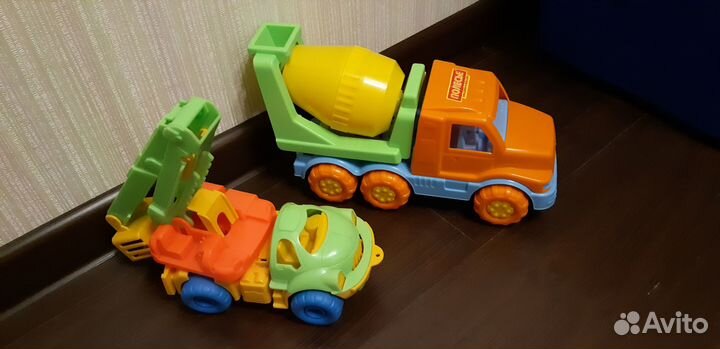 Игрушки детские машинки