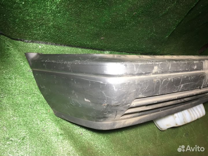 Бампер передний Nissan Sunny B12 Серый царапины