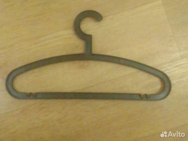 Вешалки плечики