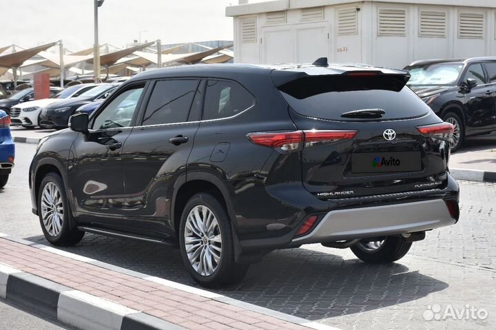 Toyota Highlander 3.5 AT, 2021, 24 200 км
