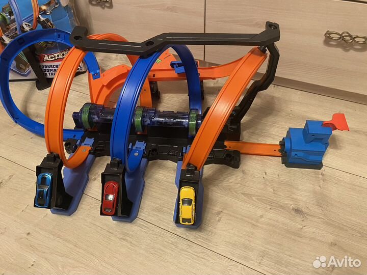 Трек Винтовое столкновение Hot Wheels