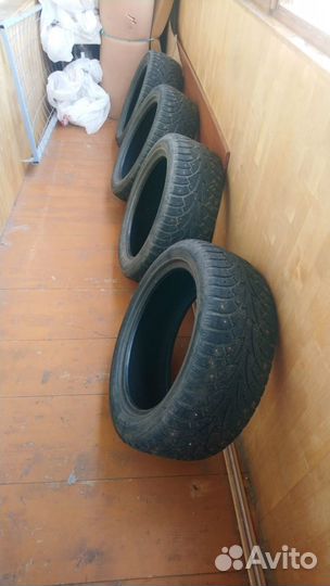 Hankook Winter I'Pike 215/50 R17