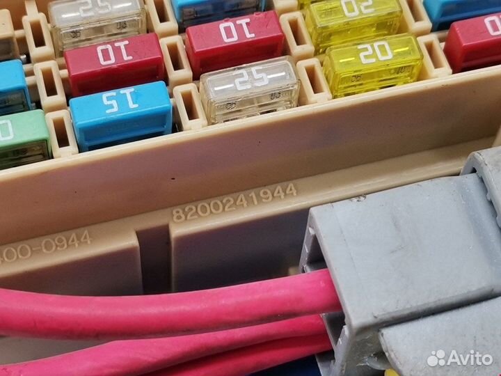 Блок предохранителей для Renault Modus