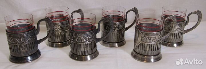 Набор подстаканников на подносе 