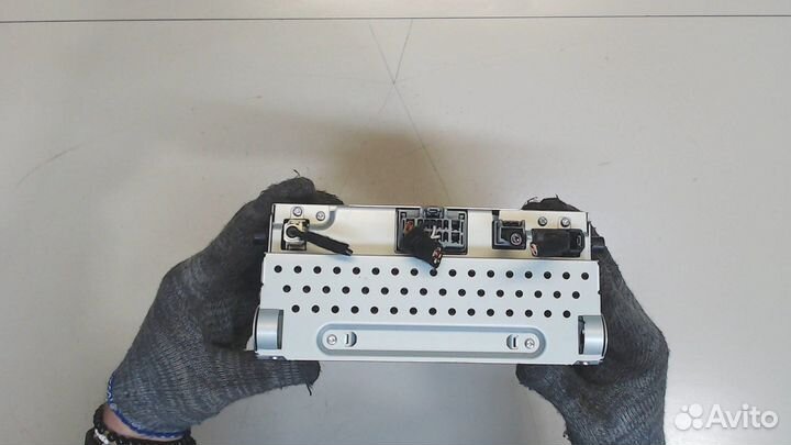 Магнитола Volvo XC60, 2010