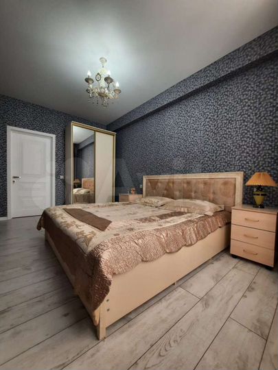 2-к. квартира, 72 м², 4/10 эт.