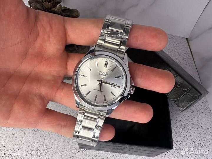 Часы Casio Quartz