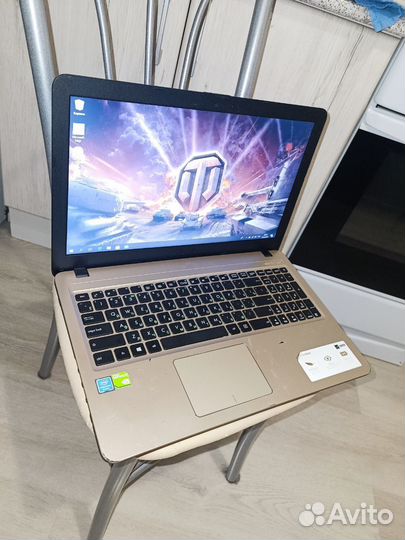 Ноутбук Asus / Silver N5000 / MX110 / 8GB / 1TB