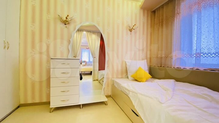 2-к. квартира, 45 м², 1/3 эт.