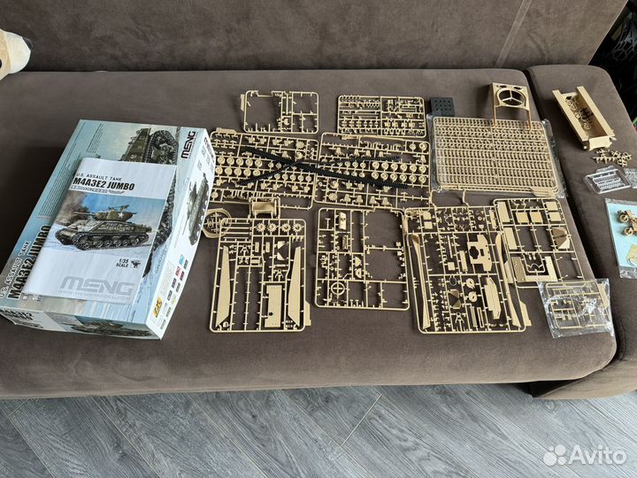 Модель meng танк