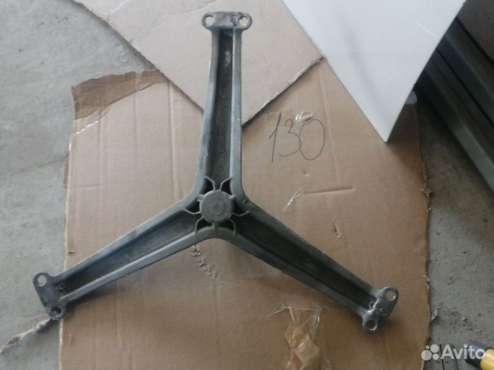 Крестовина стиральной машины indesit