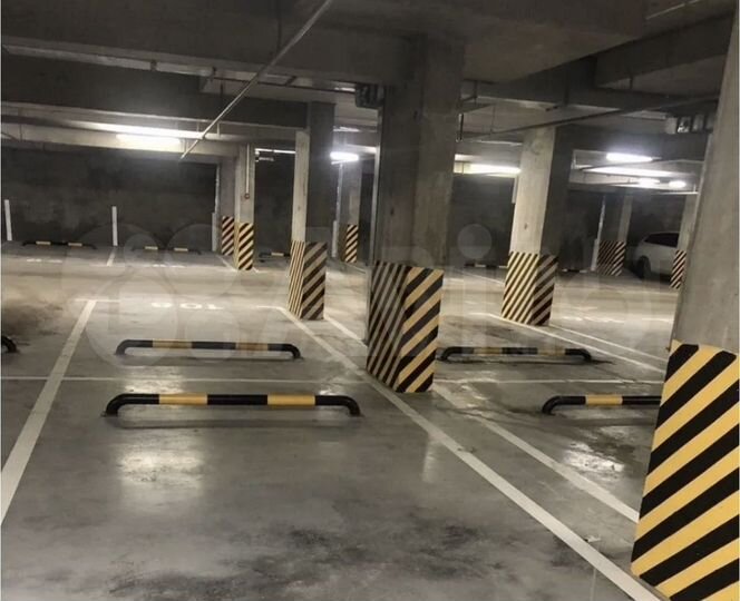 Машиноместо, 13 м²
