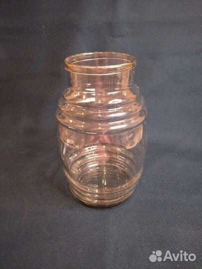 Старинная стеклянная банка