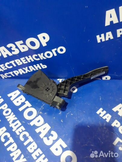 Педаль газа Ваз Лада Гранта седан 11186 2015