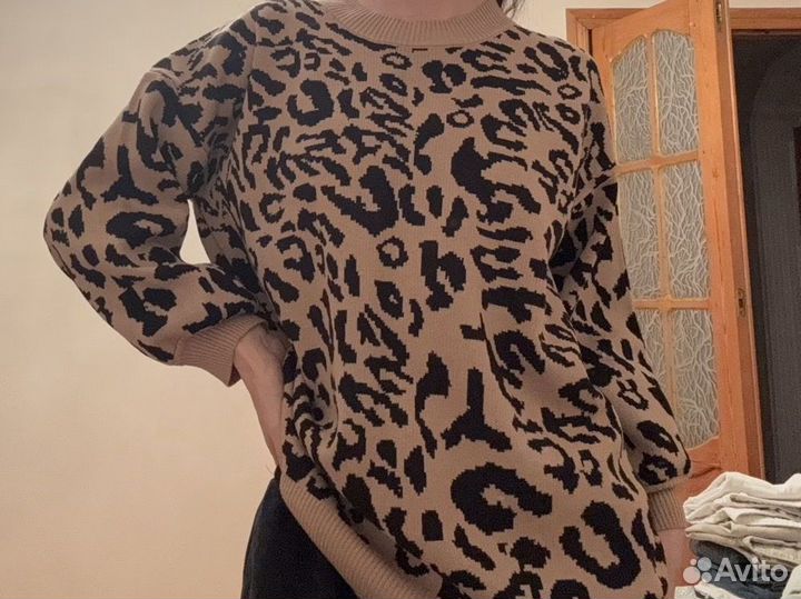 Женский свитер