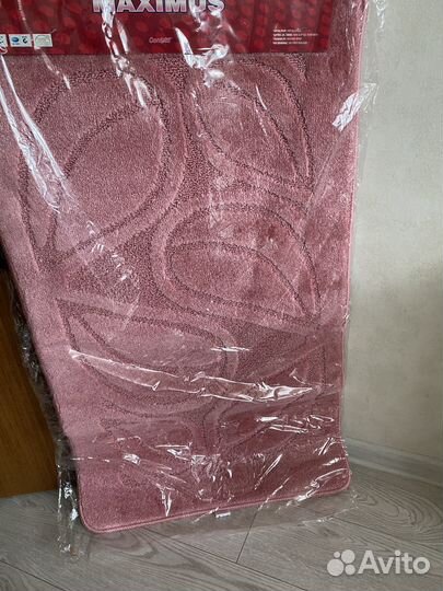 Коврик для ванной новый