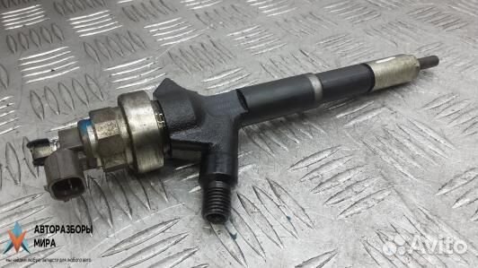 Форсунка Opel Zafira 3 (C) 2011 8-97376270-3