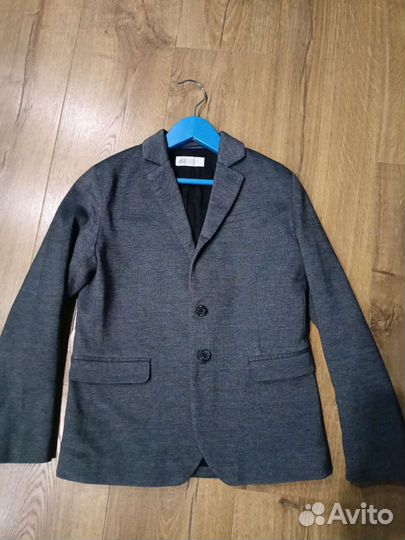 Пиджак для мальчика 140см
