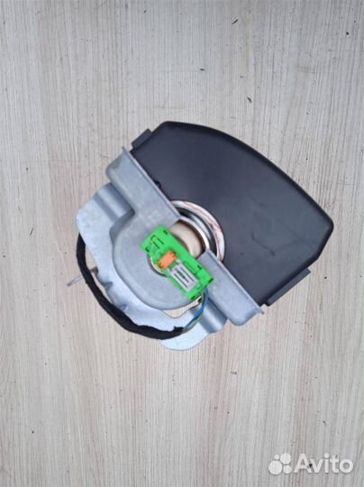 Подушка безопасности пассажира Mercedes Benz W211