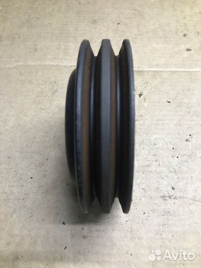 Шкив помпы Toyota Dyna BU107 15B 1997