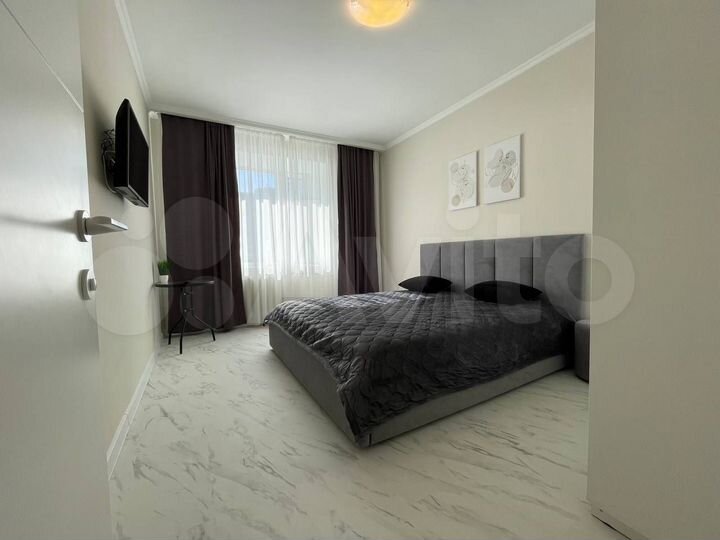 2-к. квартира, 80 м², 3/10 эт.