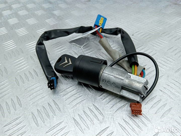 Замок зажигания для Peugeot-Citroen Picasso