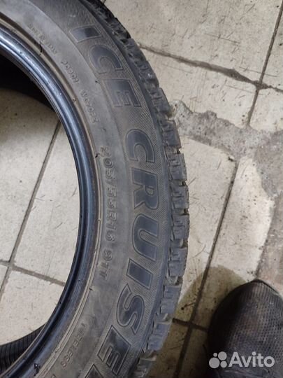 Bridgestone Ice Cruiser 7000S 205/55 R16 91T