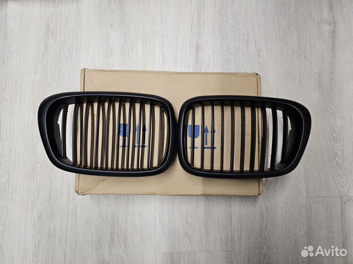 Чёрные матовые ноздри BMW E39 новые