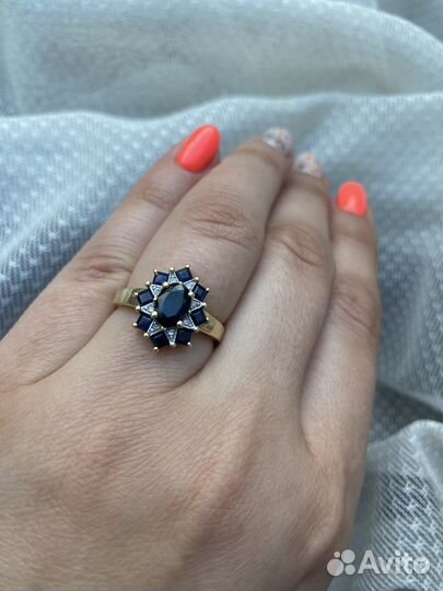 Кольцо с сапфиром