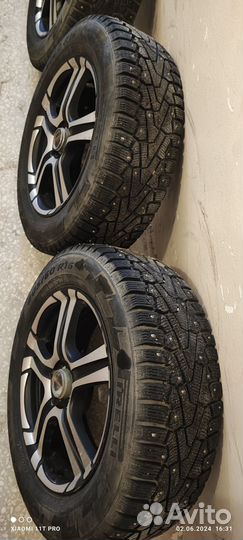 Pirelli Winter Ice Zero 205/60 R16 96T