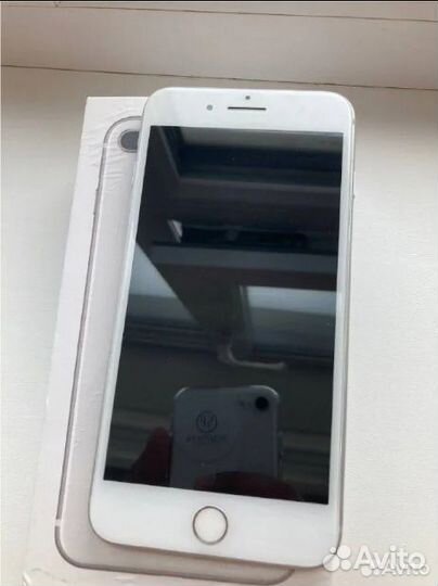 iPhone 8 Plus White 64GB обмен