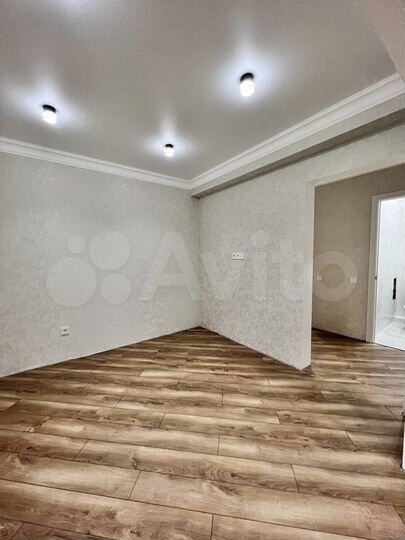 4-к. квартира, 100 м², 10/10 эт.