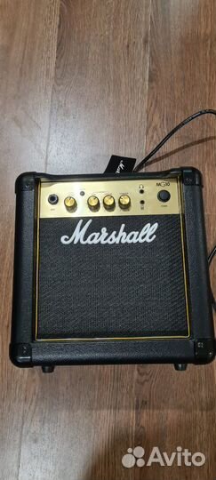 Электро гитара ibanez и усилитель Marshall MG10