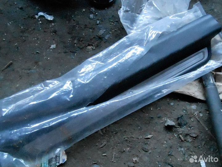 Накладка порога передняя правая Kia Optima 2010-20