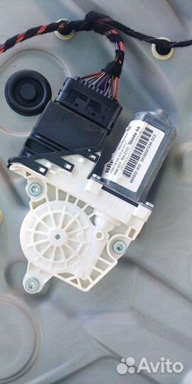 Стеклоподъёмник в сборе задний левый. Октавия А5