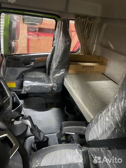 Shacman (Shaanxi) SX32586V385, 2023