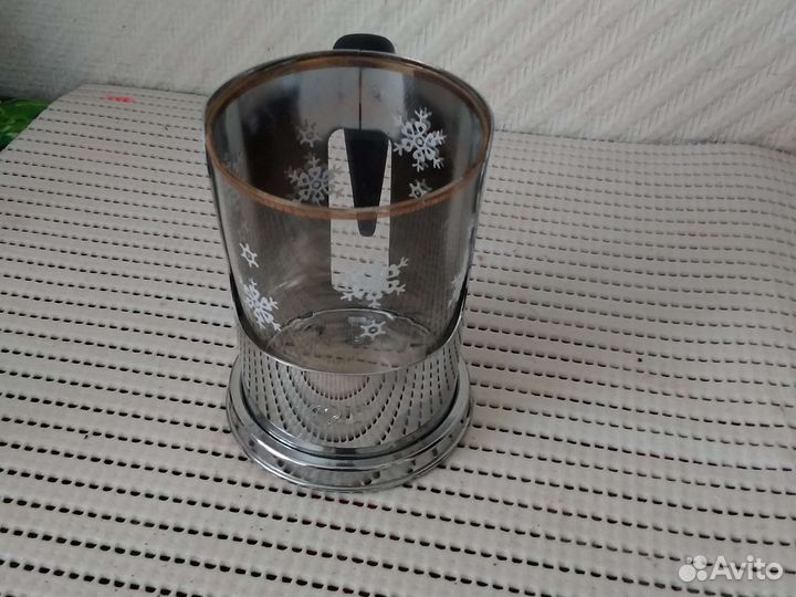 Подстаканник со стаканом