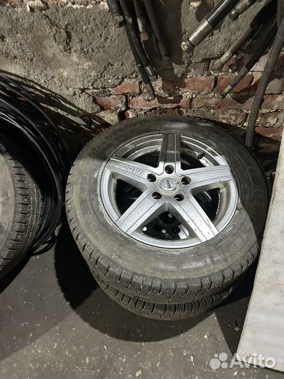 Колеса michelin 215/65/ 16C мультивен transporter