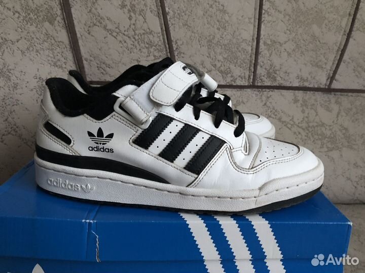 Adidas forum low