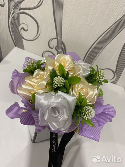 Букет из атласных лент