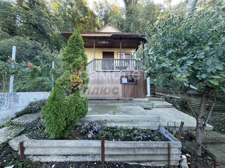 Дача 16 м² на участке 6 сот.