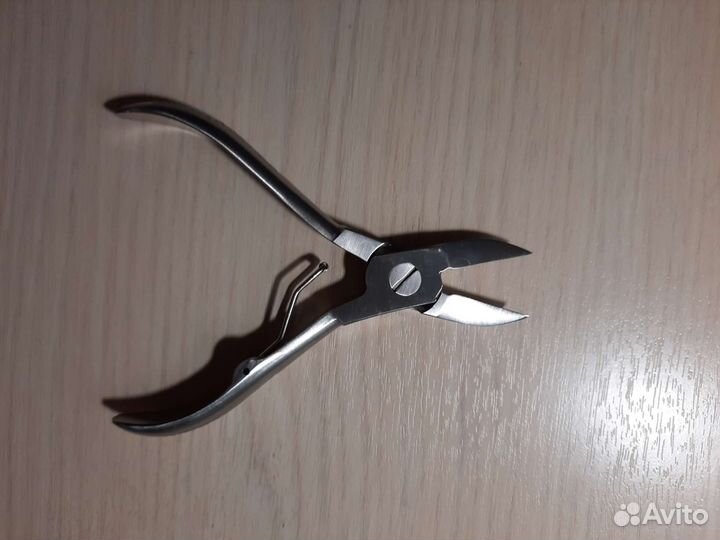 Кусачки для педикюра