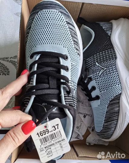 Кроссовки 37 р timejump